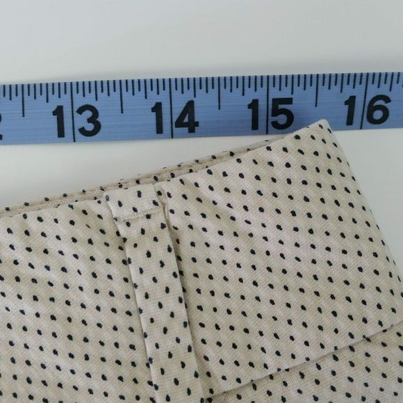 SOLD ANN TAYLOR 2 LOFT "Marisa" Polka Dot Shorts  Size 2 - Picture 5 of 7